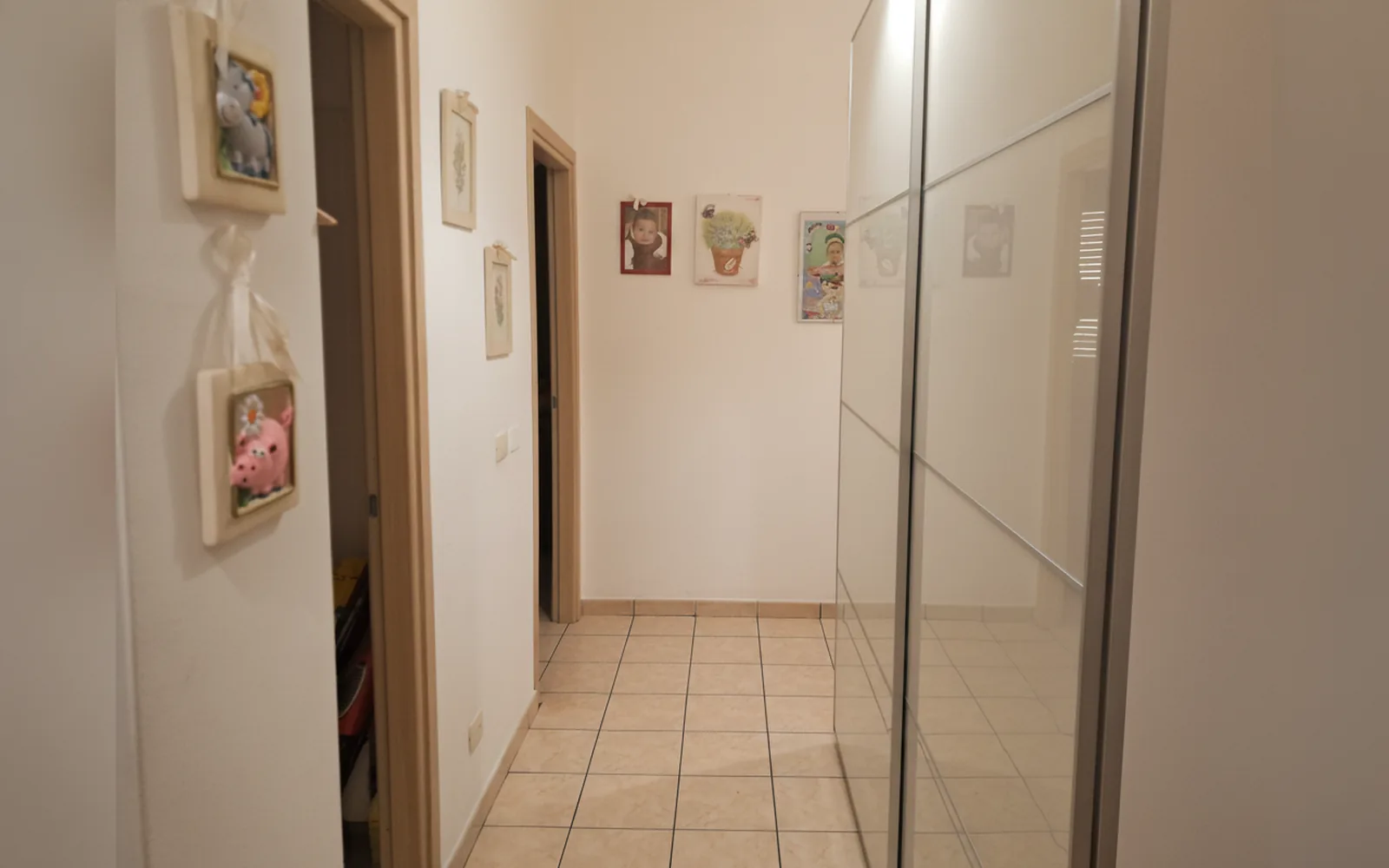 Camera con bagno privato — Principe degli Ulivi, Messina (Sicilia) (foto 9)